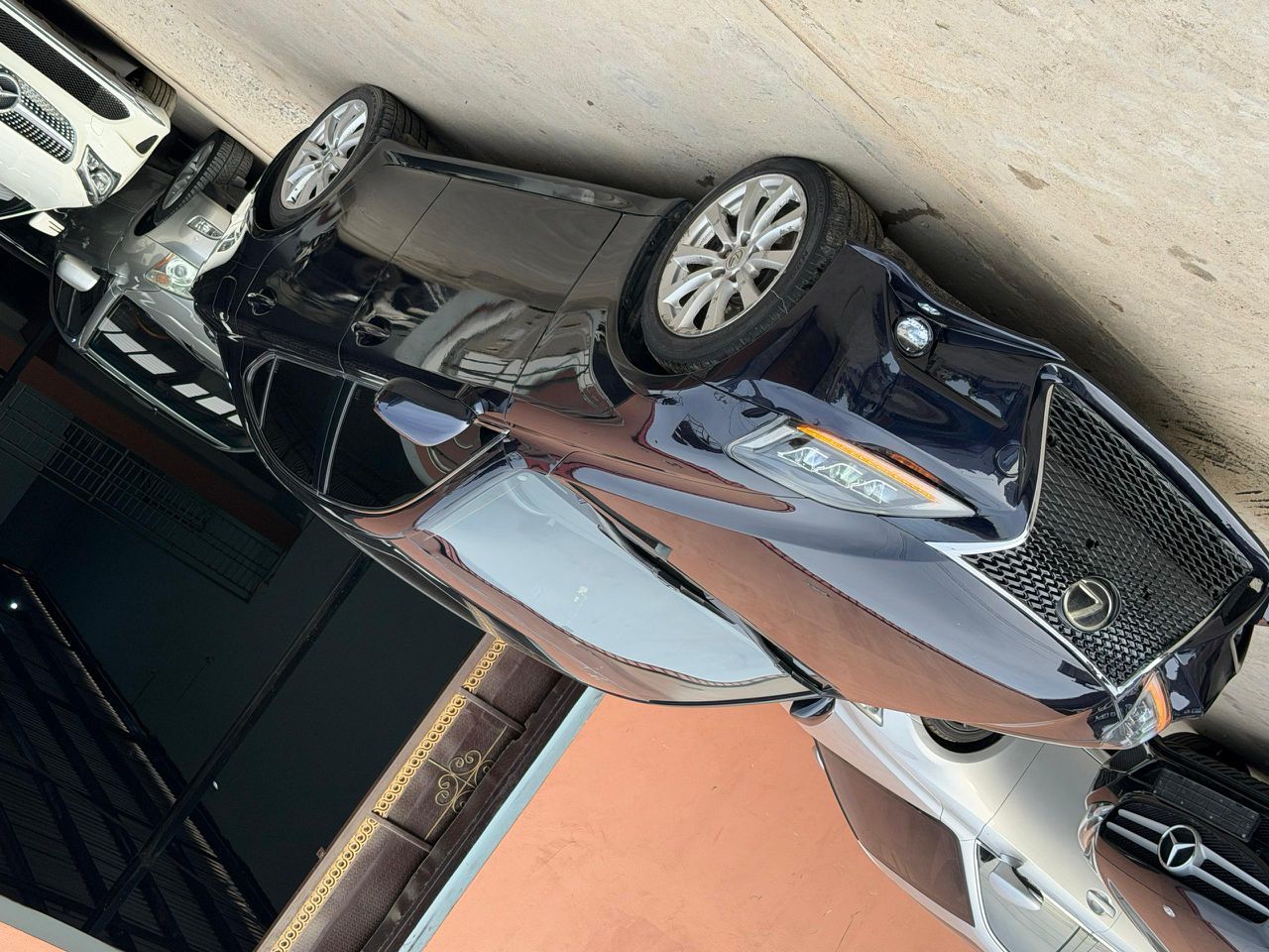 Vehicle - Image 11
