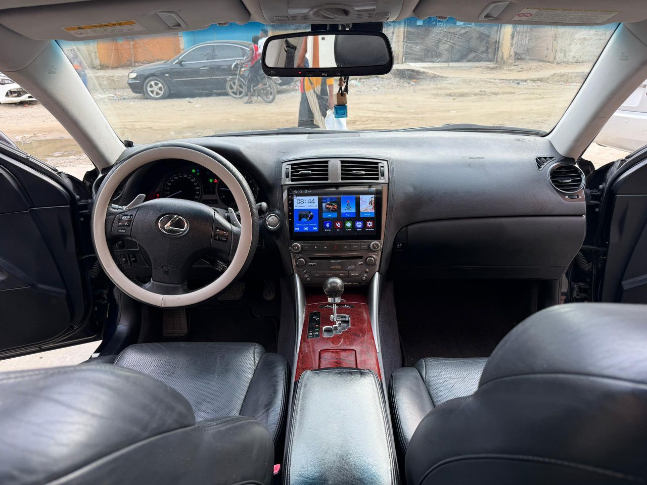 Vehicle - Image 4