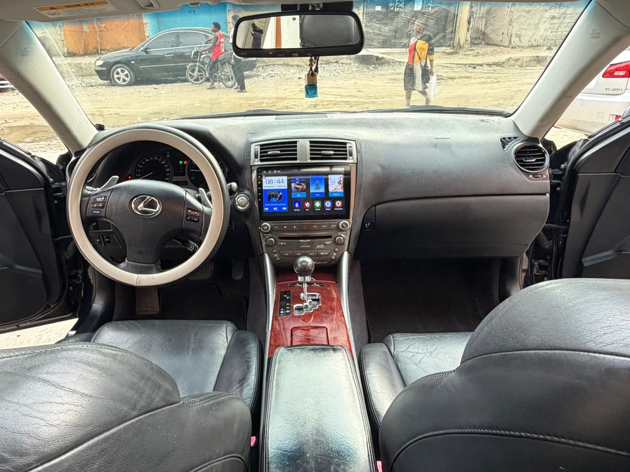 Vehicle - Image 14