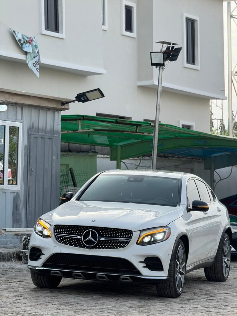 Vehicle - Image 3