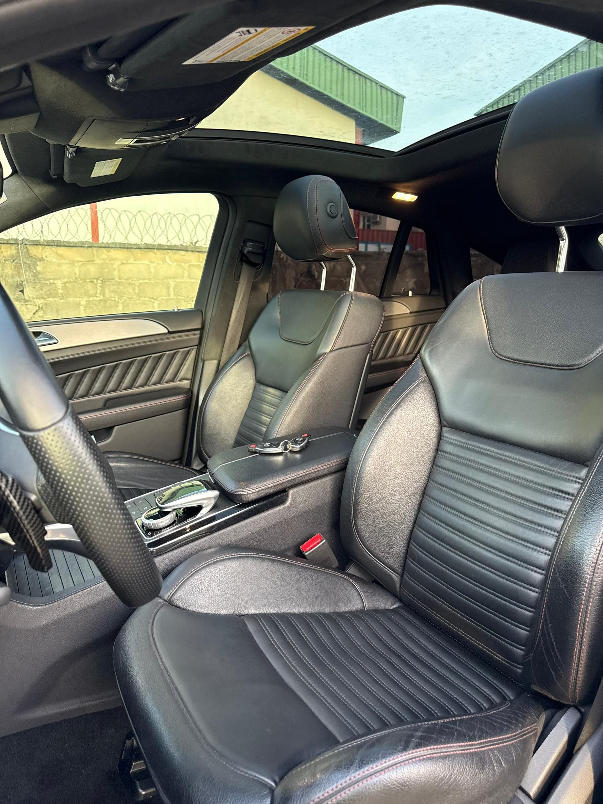 Vehicle - Image 8