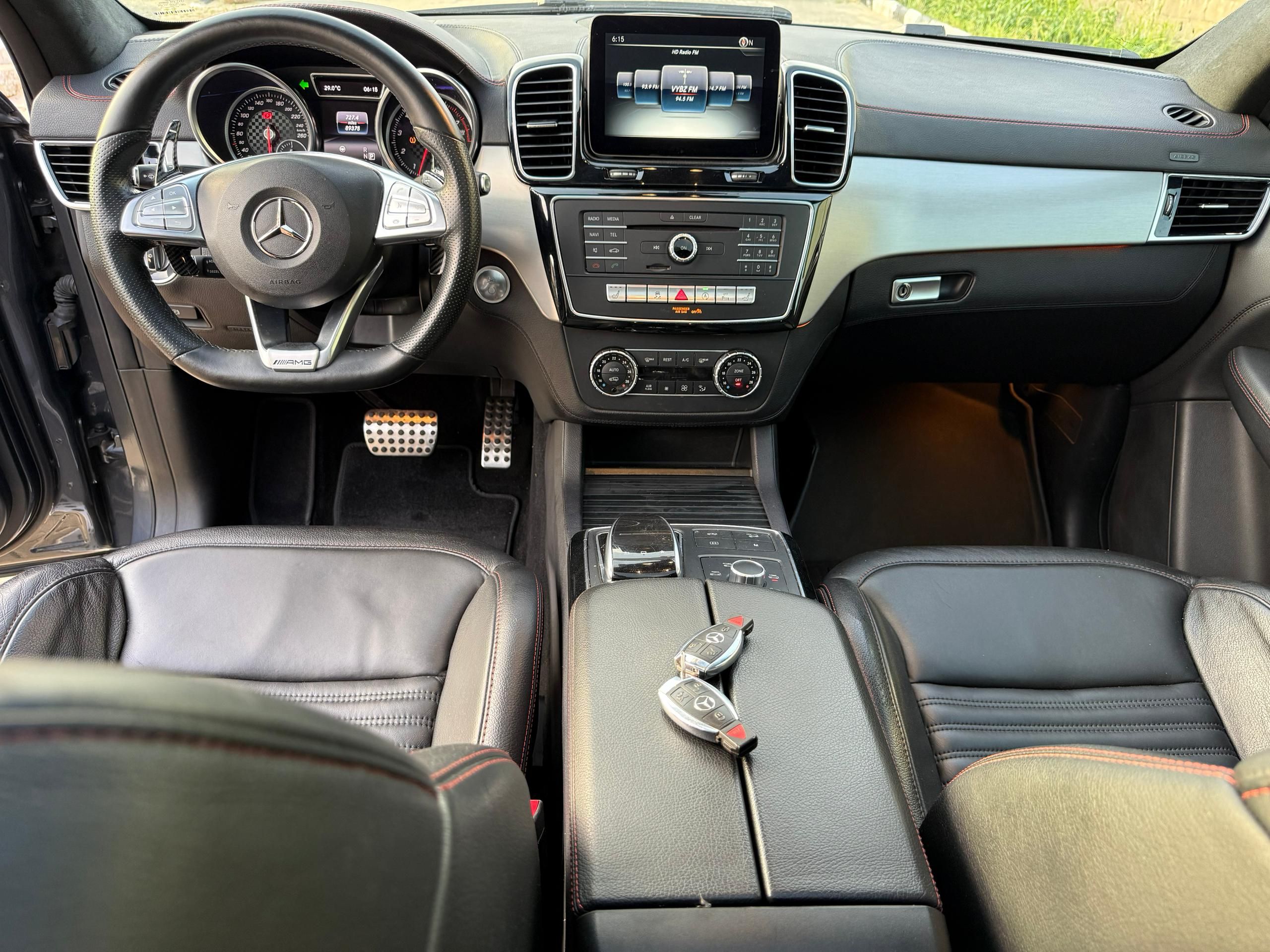 Vehicle - Image 9