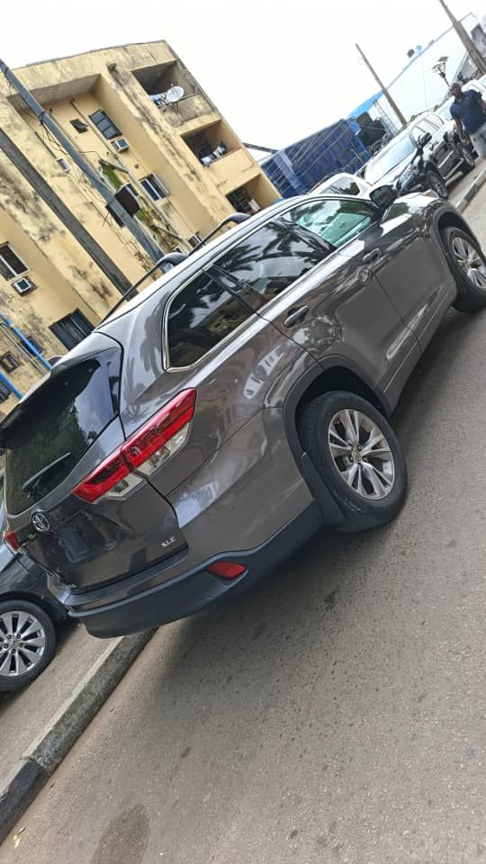 Vehicle - Image 2