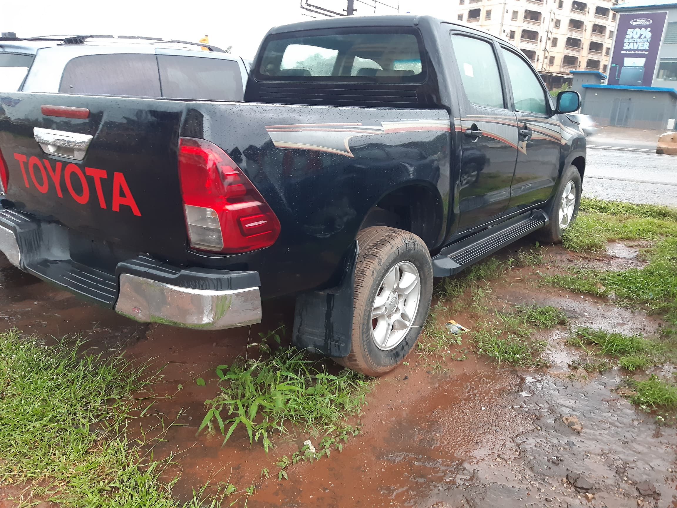 2018 Toyota Hilux - Image 1