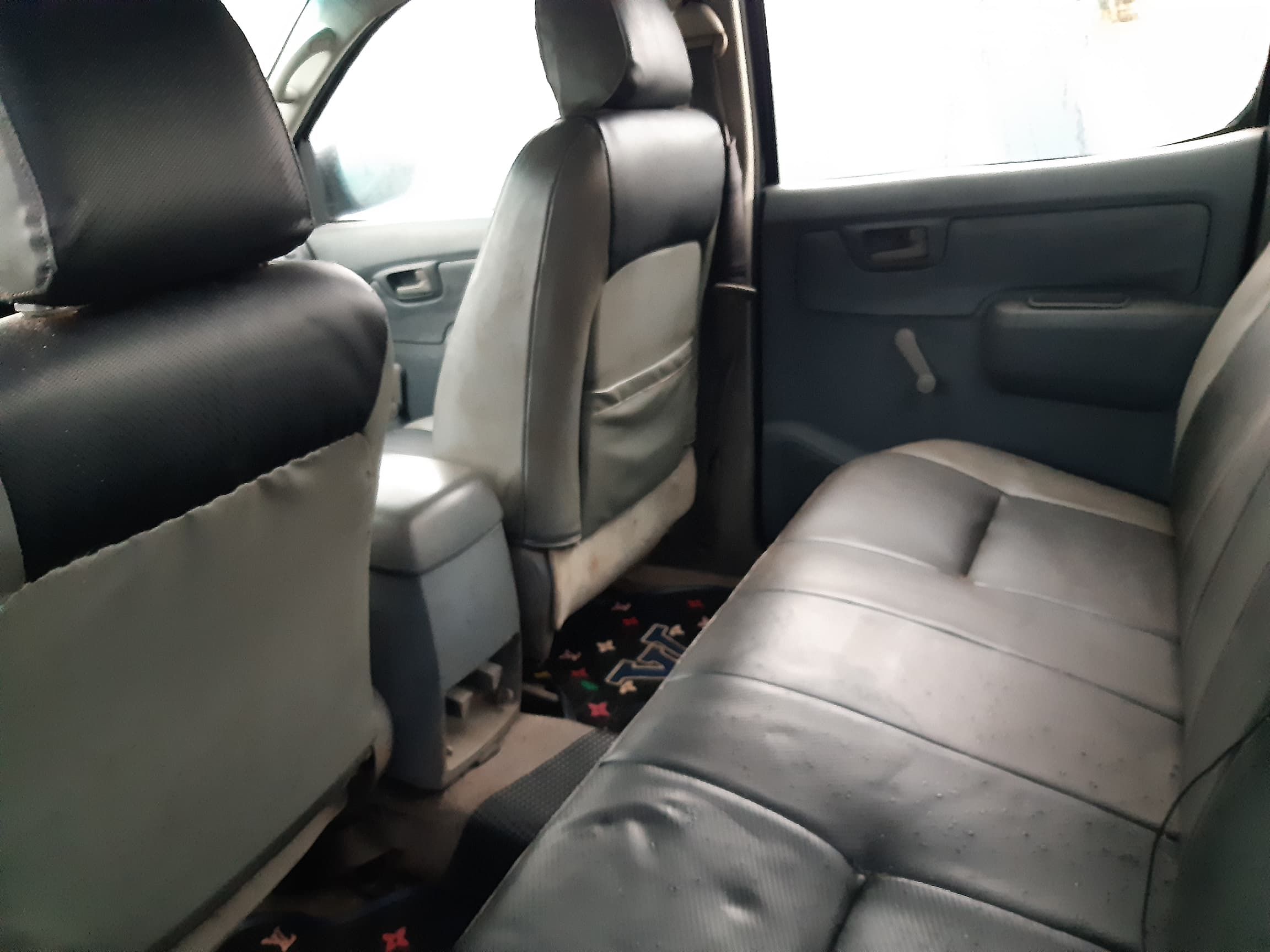 Vehicle - Image 21