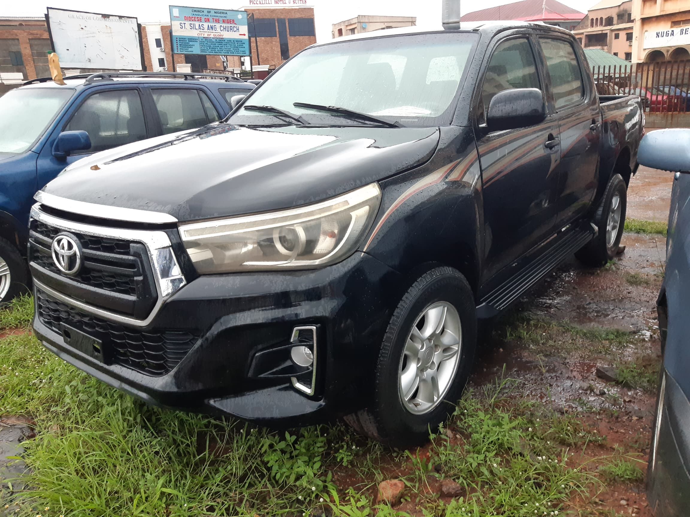 Vehicle - Image 7