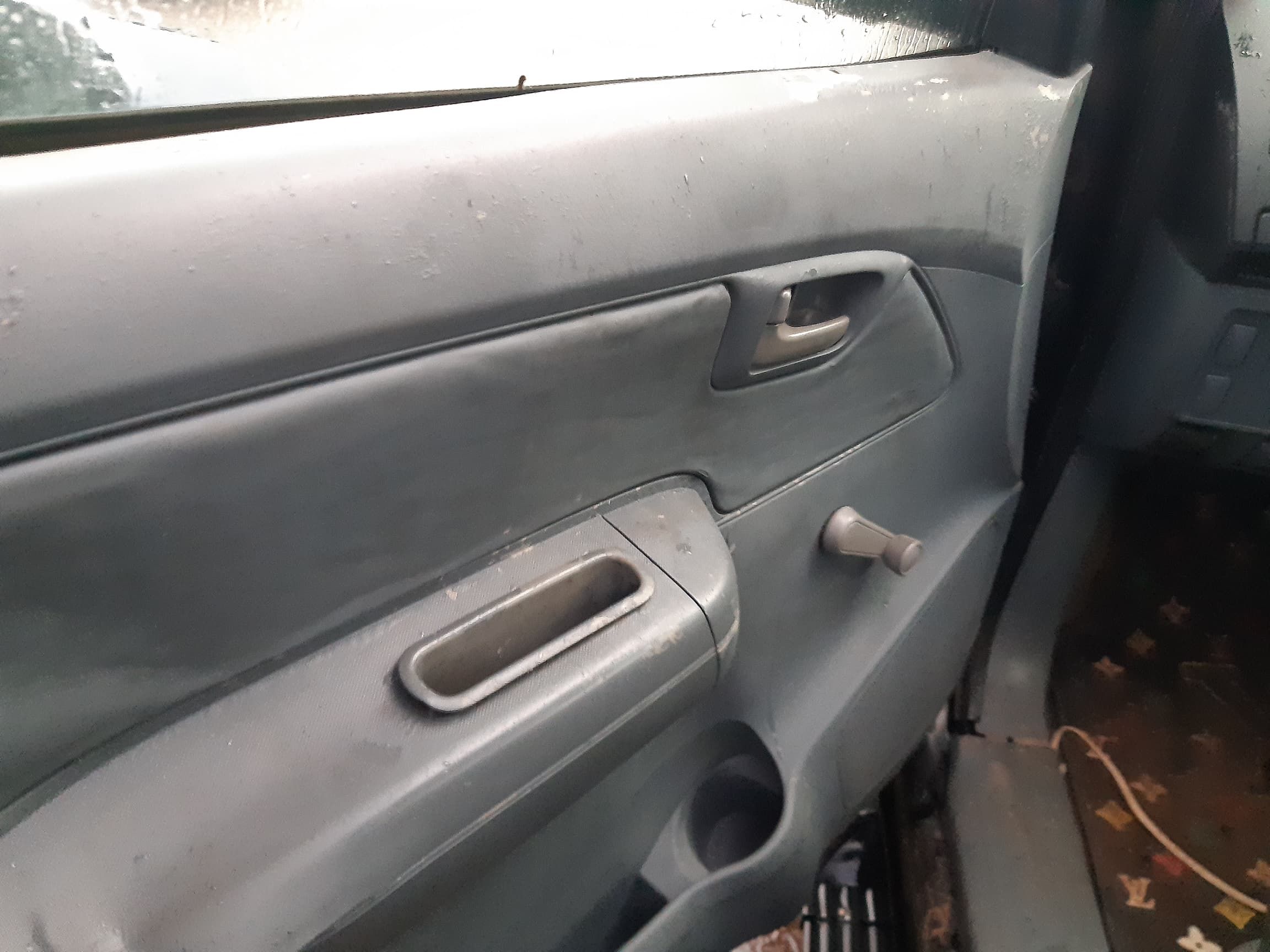Vehicle - Image 9