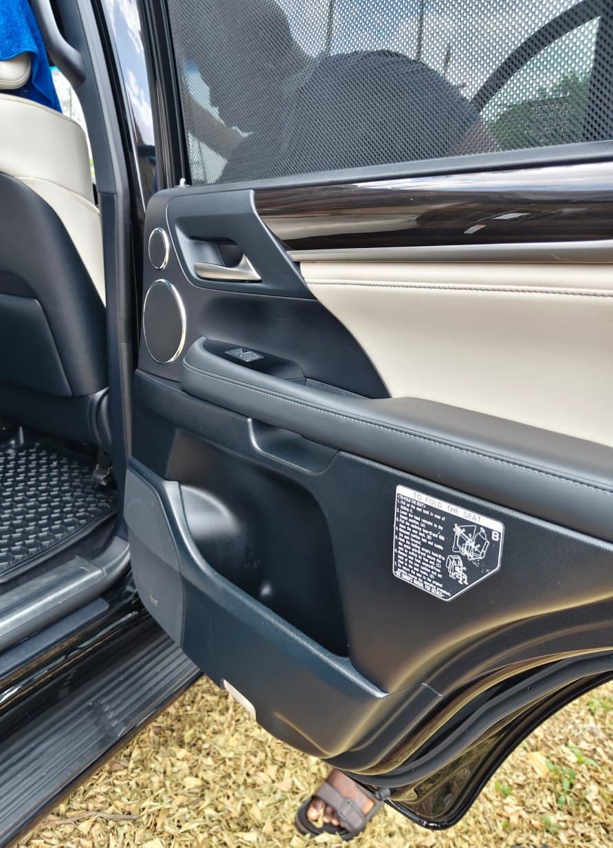 Vehicle - Image 2