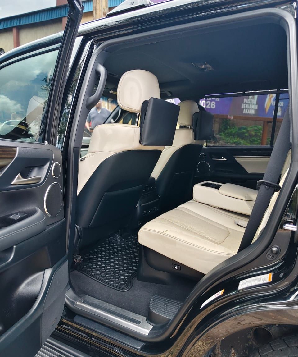 Vehicle - Image 4