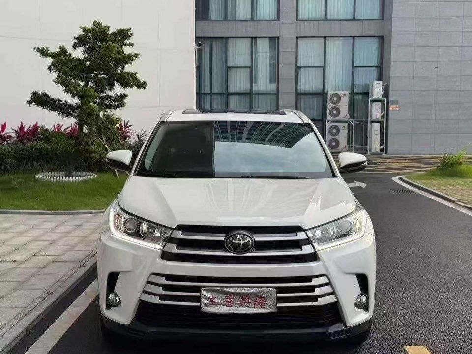 Vehicle - Image 7
