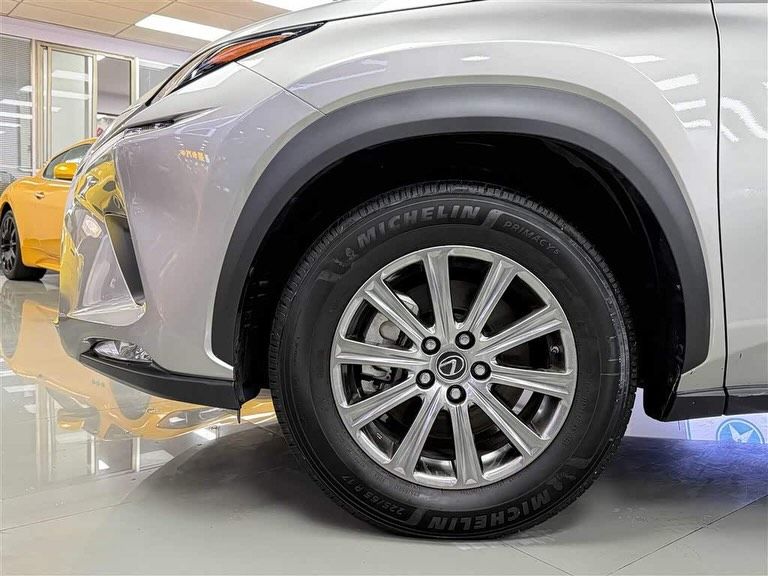 Vehicle - Image 11