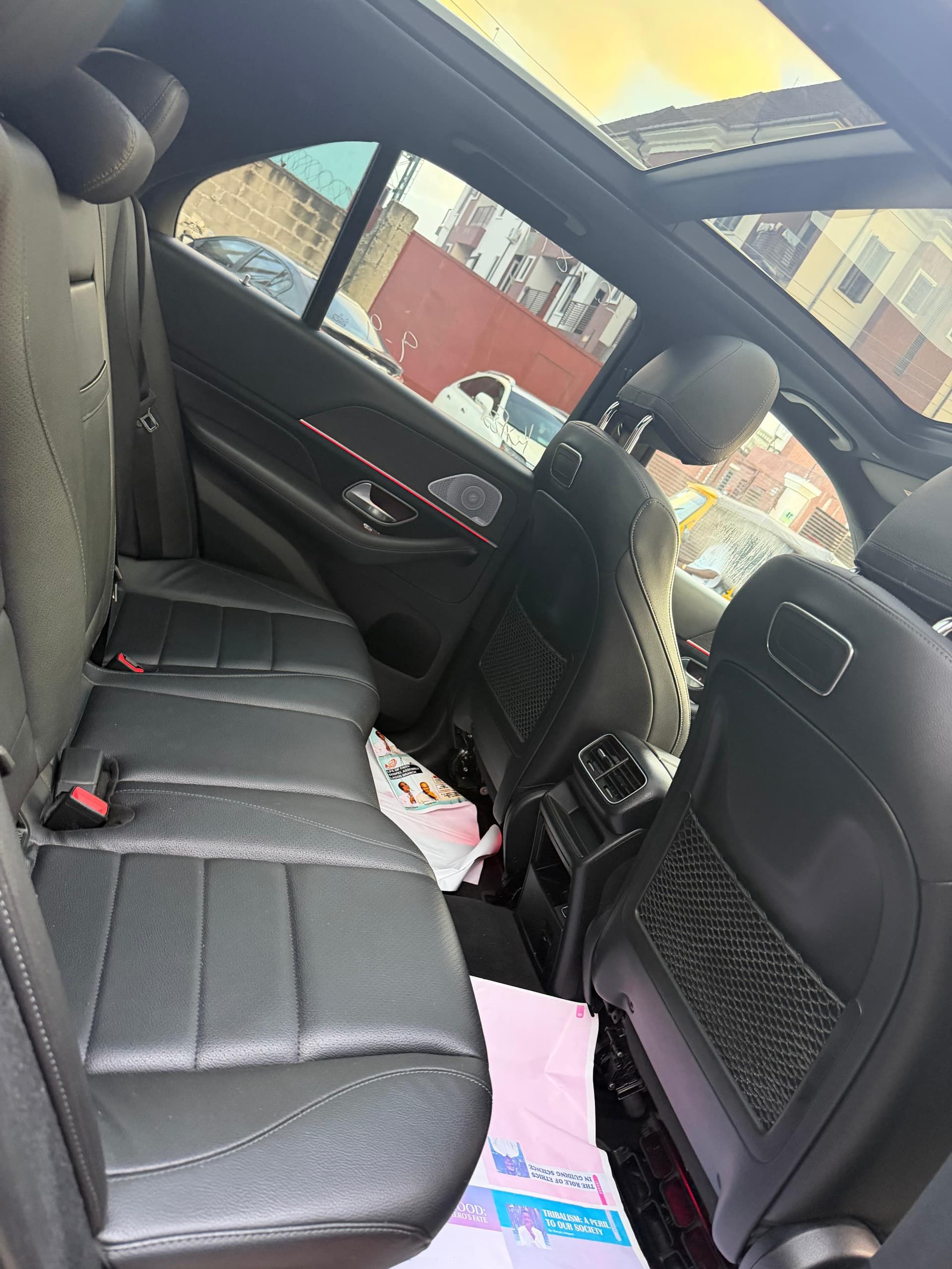 Vehicle - Image 8