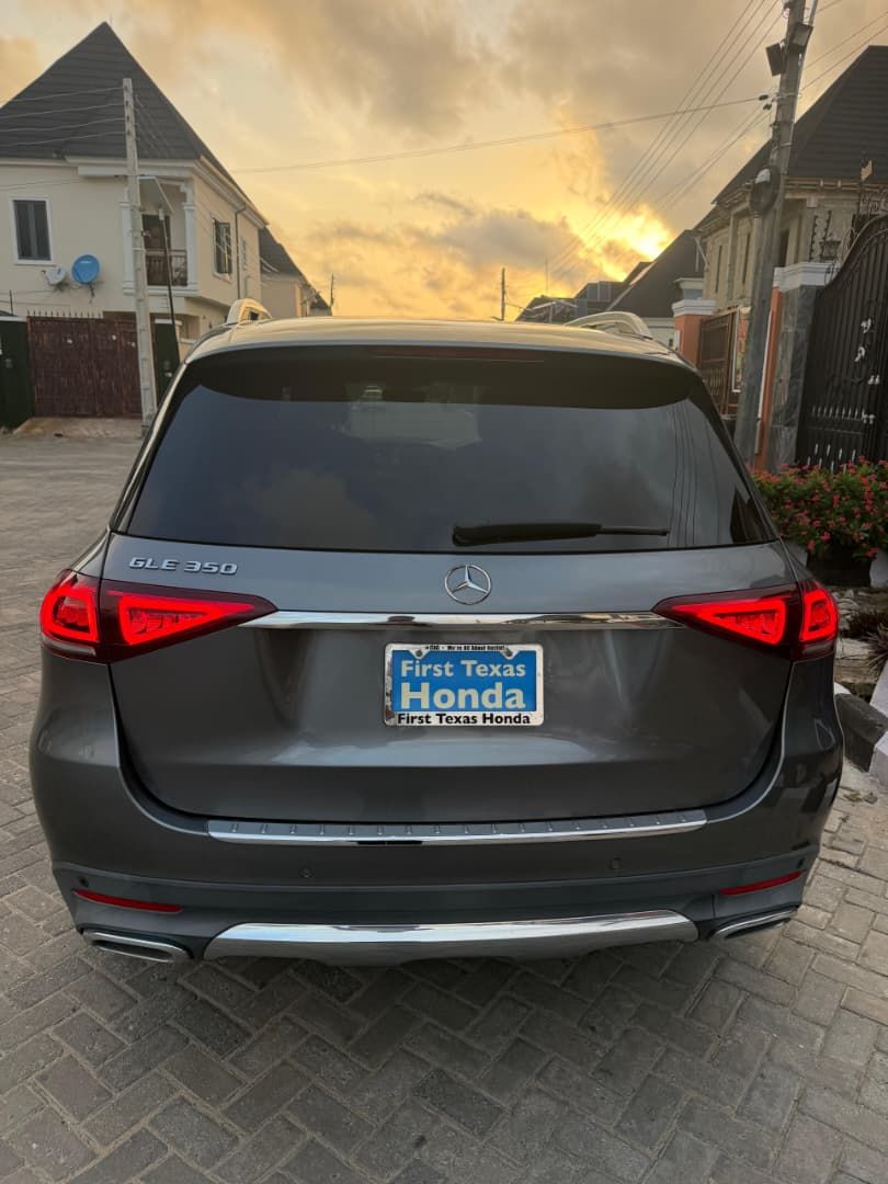 Vehicle - Image 3