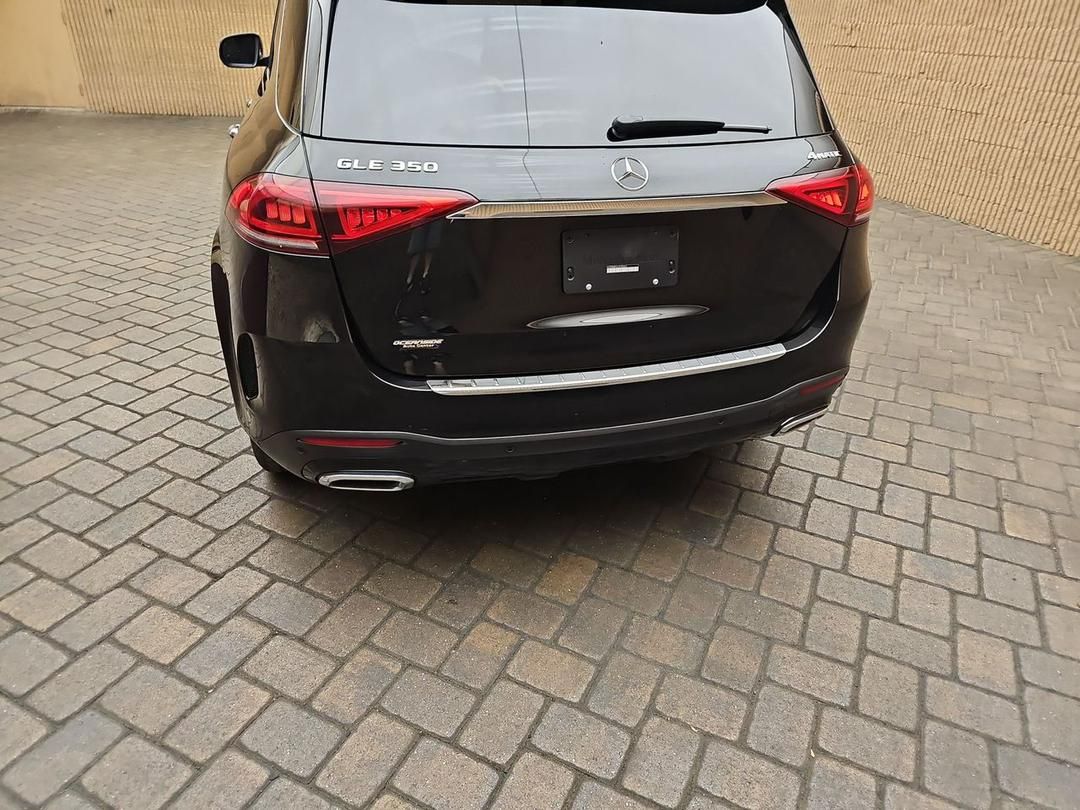 Vehicle - Image 11