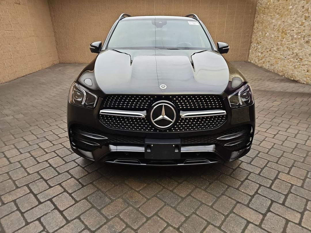 Vehicle - Image 3