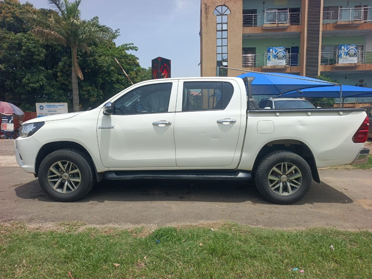 Vehicle - Image 5
