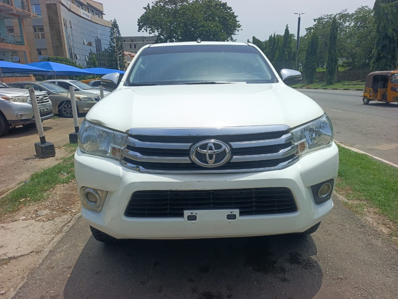 Vehicle - Image 14