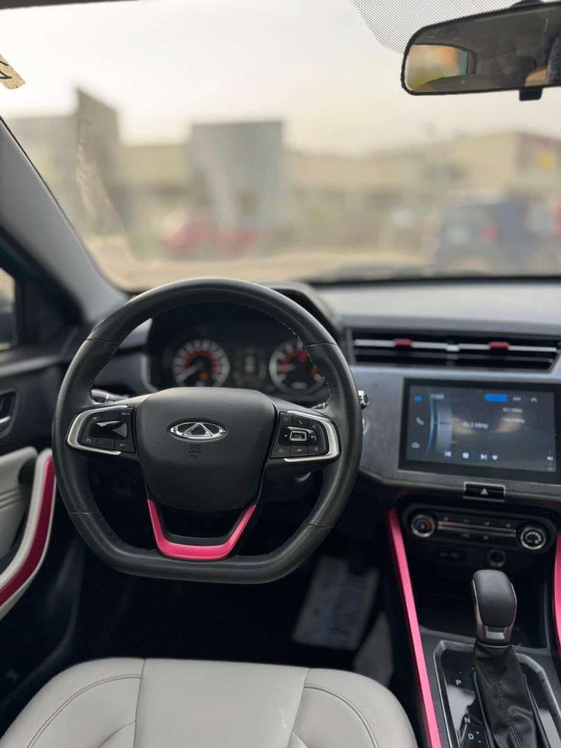 Vehicle - Image 7
