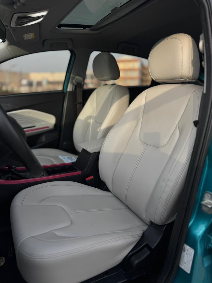 Vehicle - Image 11