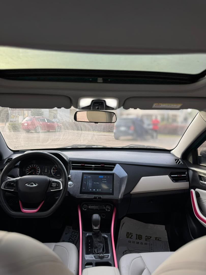 Vehicle - Image 13