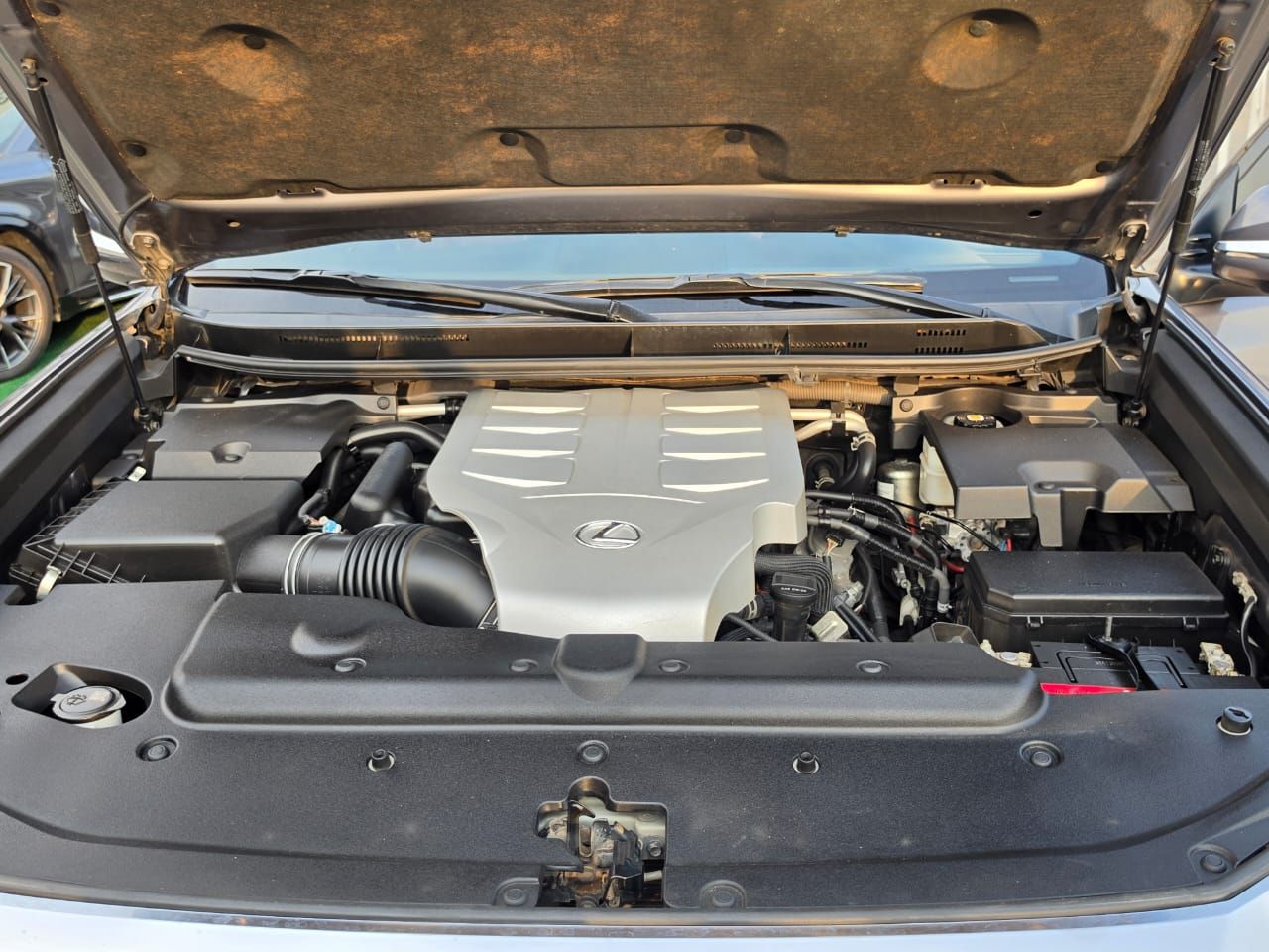 Vehicle - Image 5