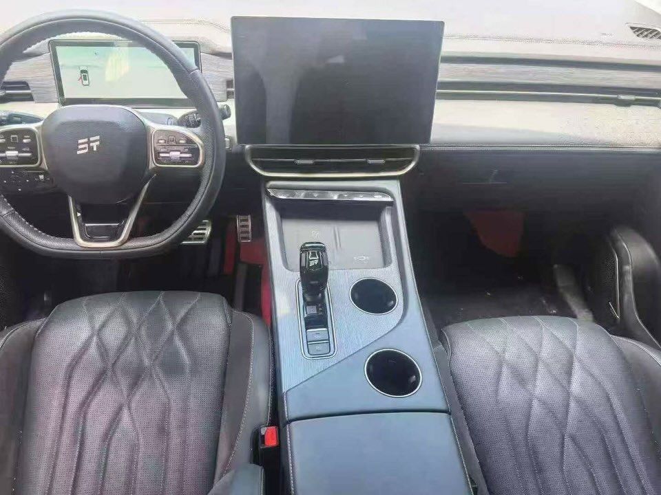 Vehicle - Image 4