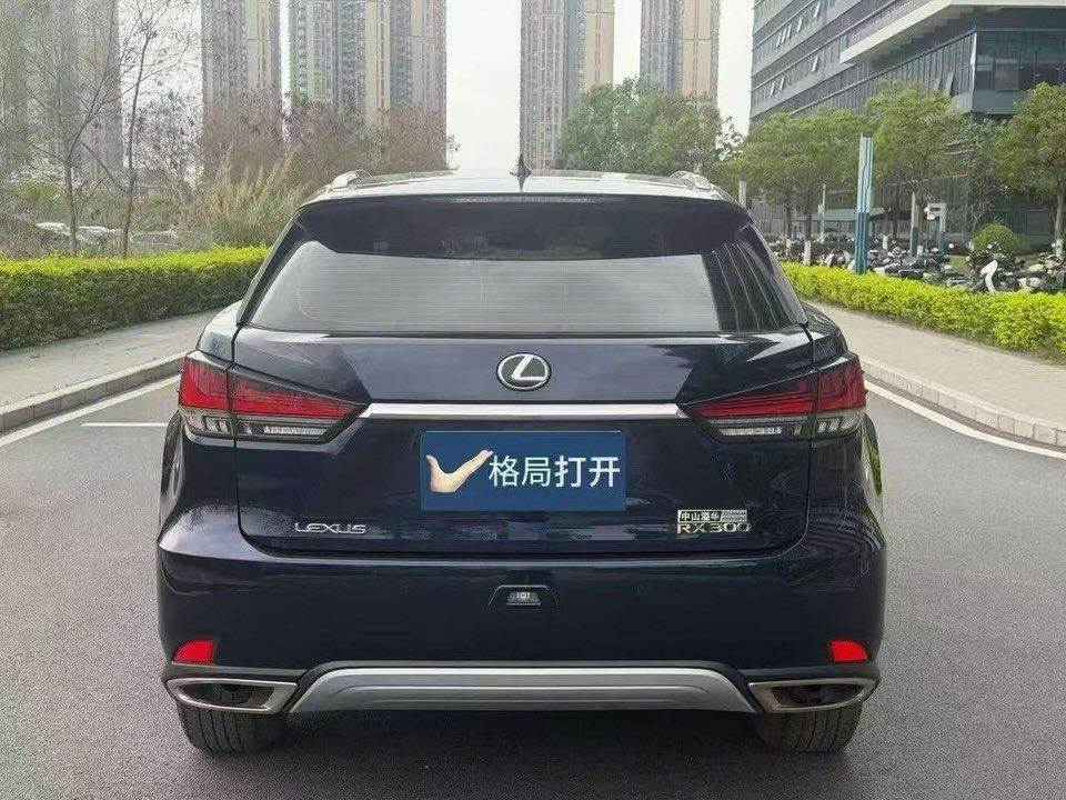 Vehicle - Image 6