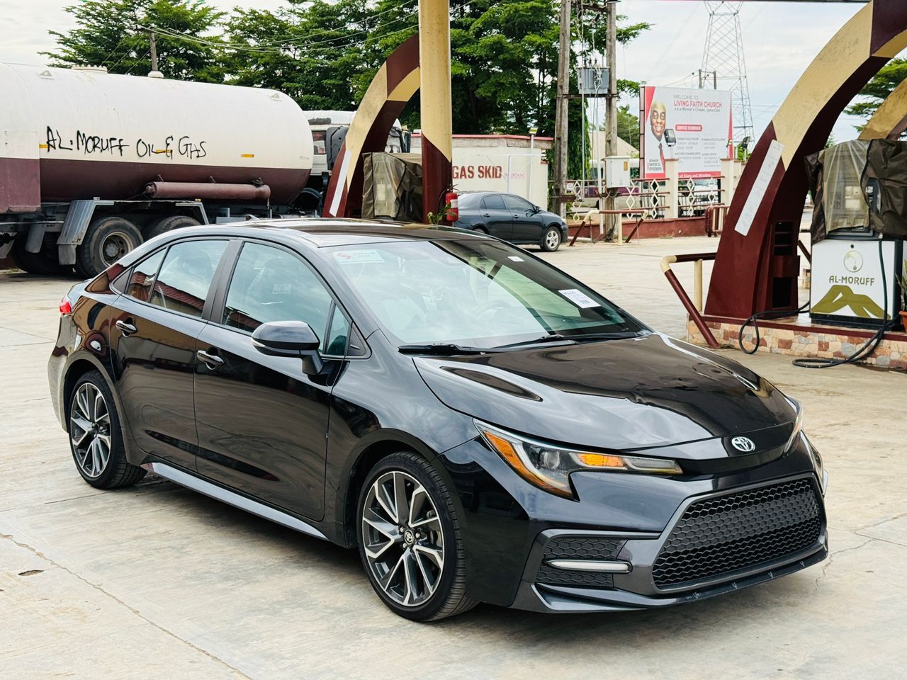 Vehicle - Image 10