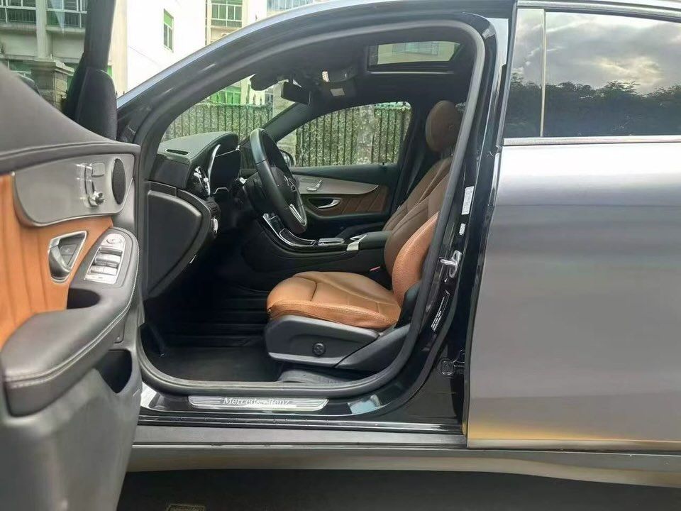 Vehicle - Image 3