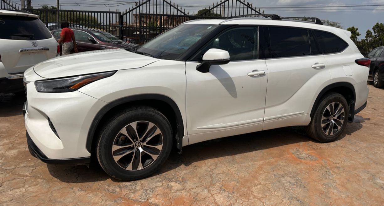 Vehicle - Image 2