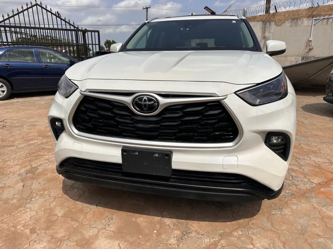 Vehicle - Image 10