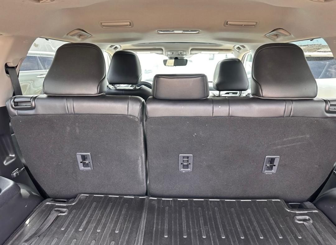 Vehicle - Image 13