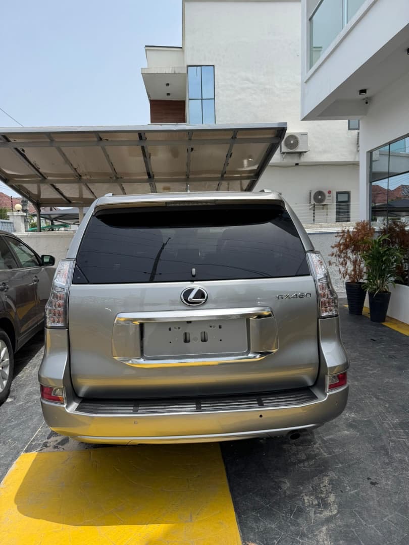 Vehicle - Image 5