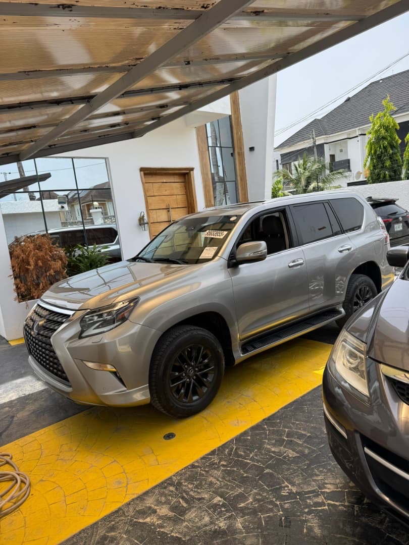 Vehicle - Image 6