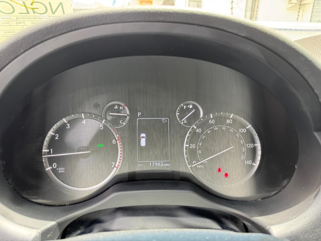 Vehicle - Image 10