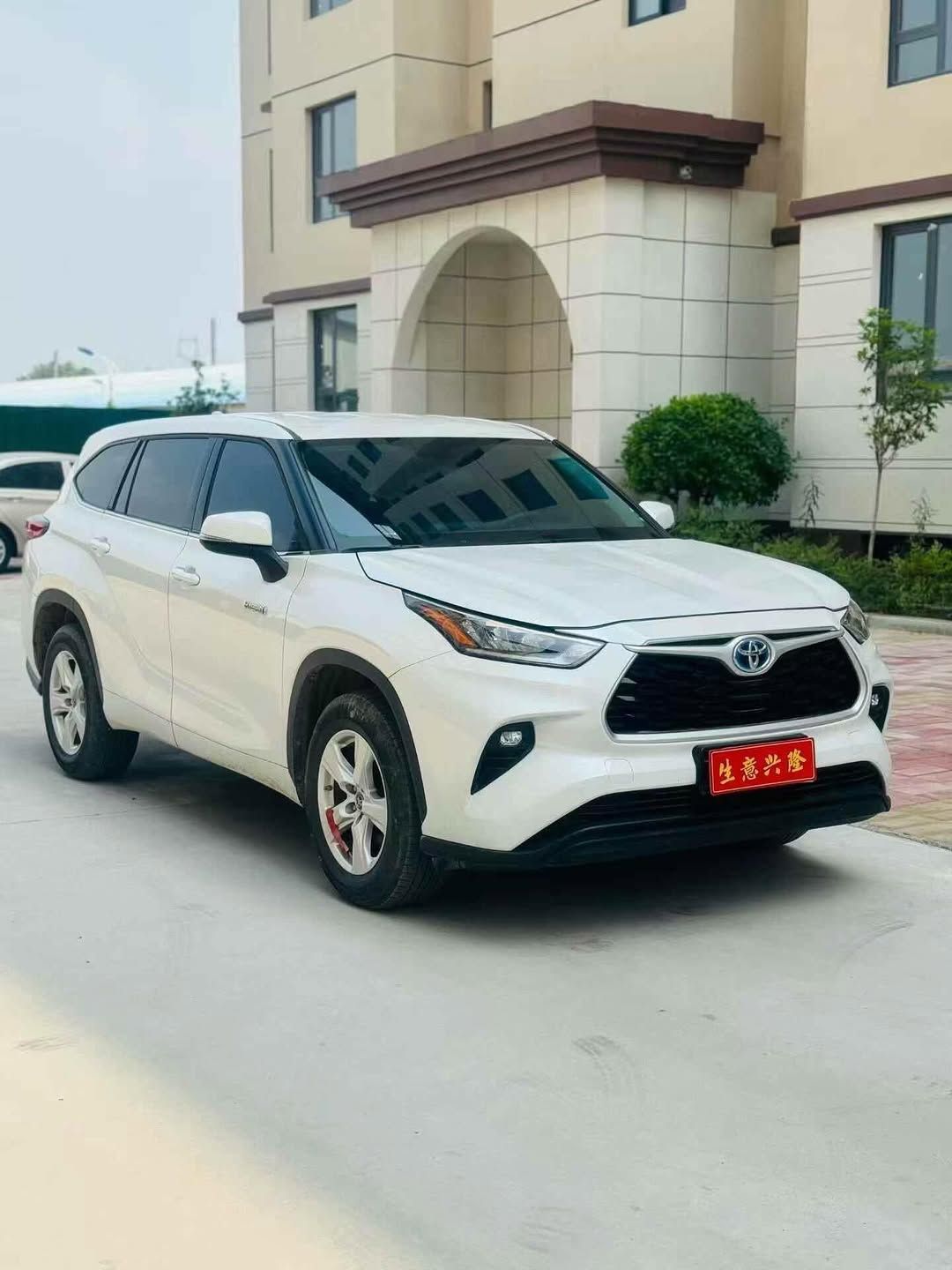 Vehicle - Image 3