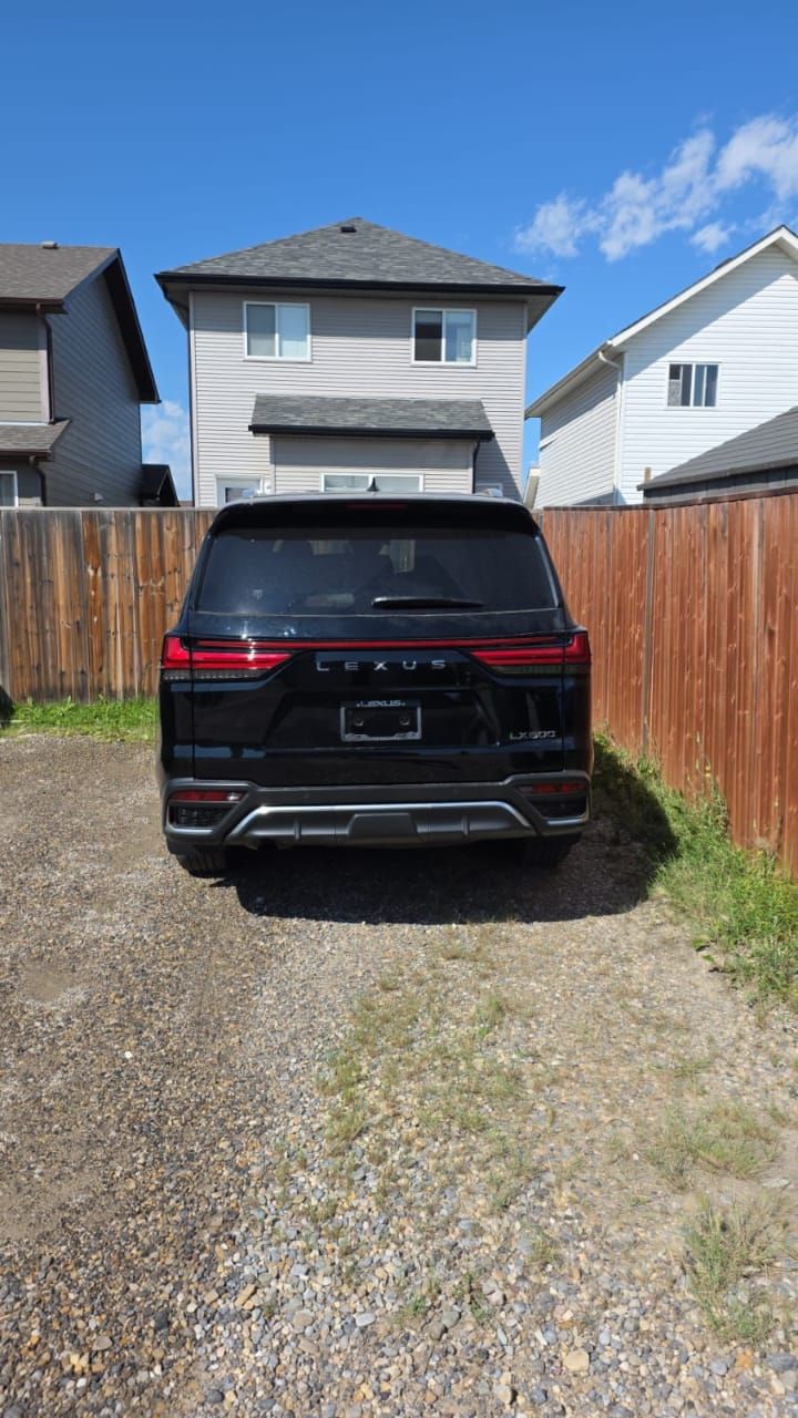 Vehicle - Image 3