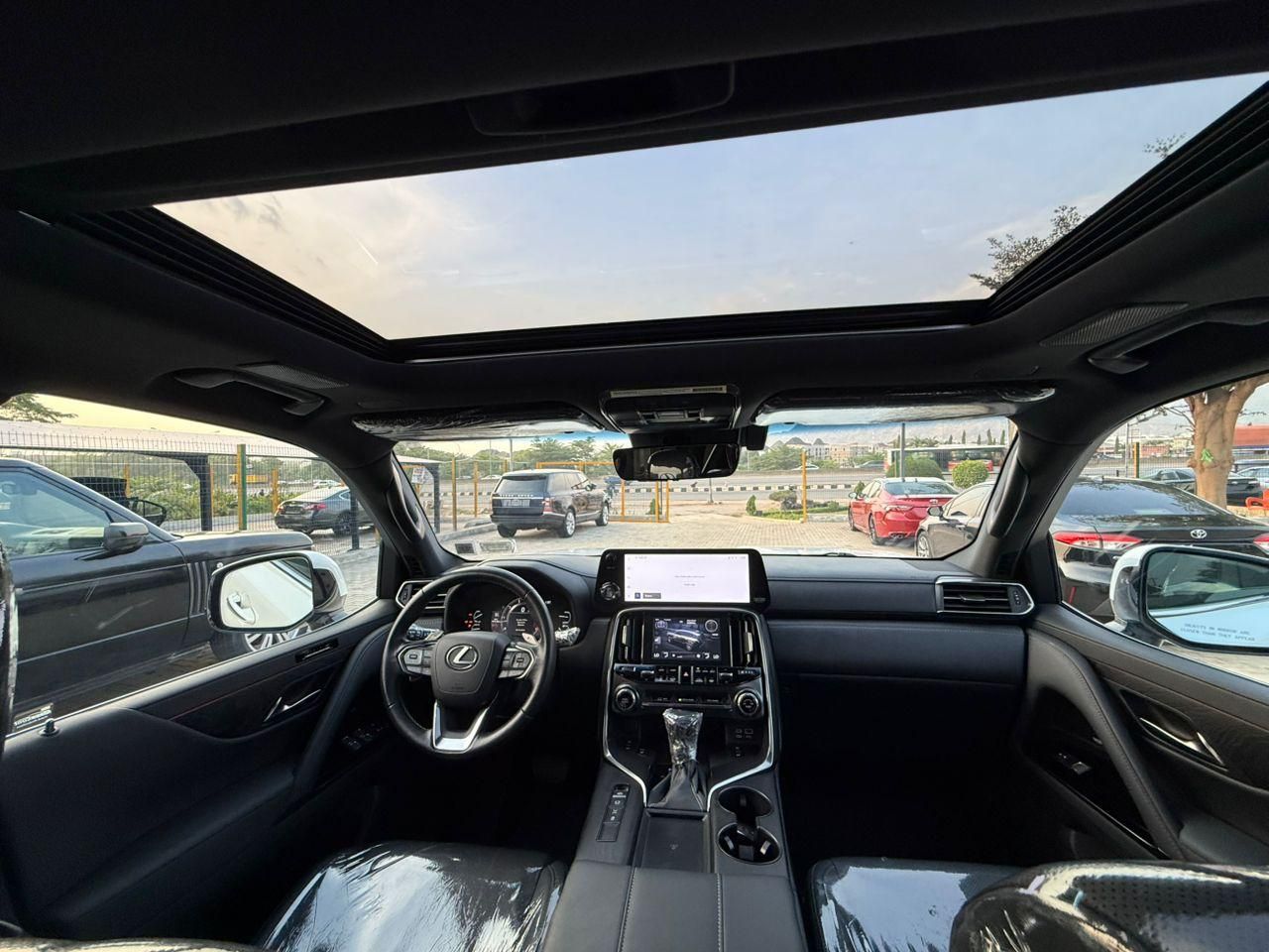 Vehicle - Image 6