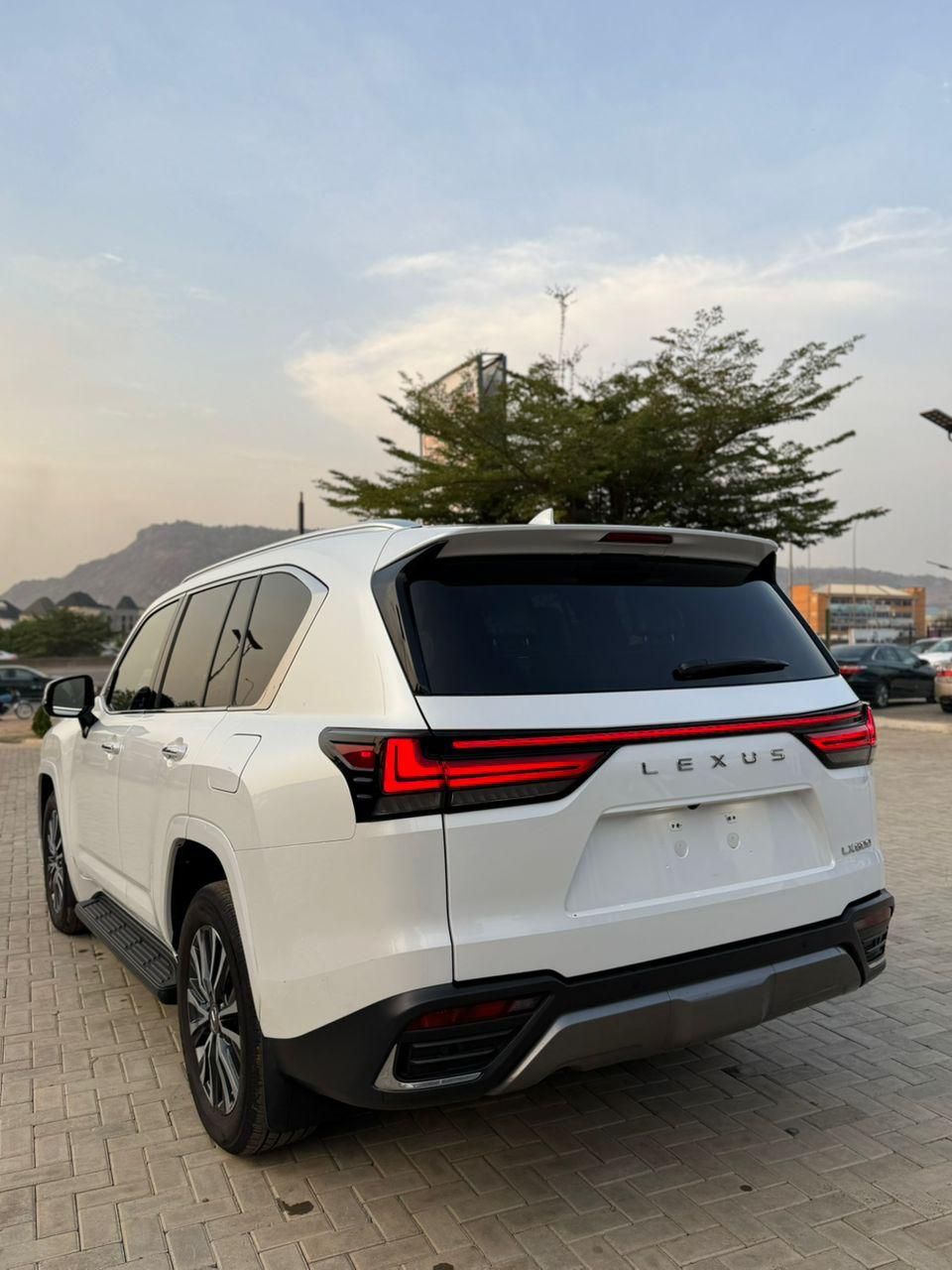 Vehicle - Image 4