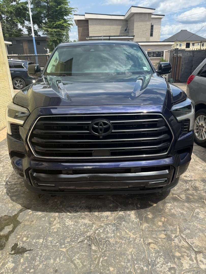 Vehicle - Image 9
