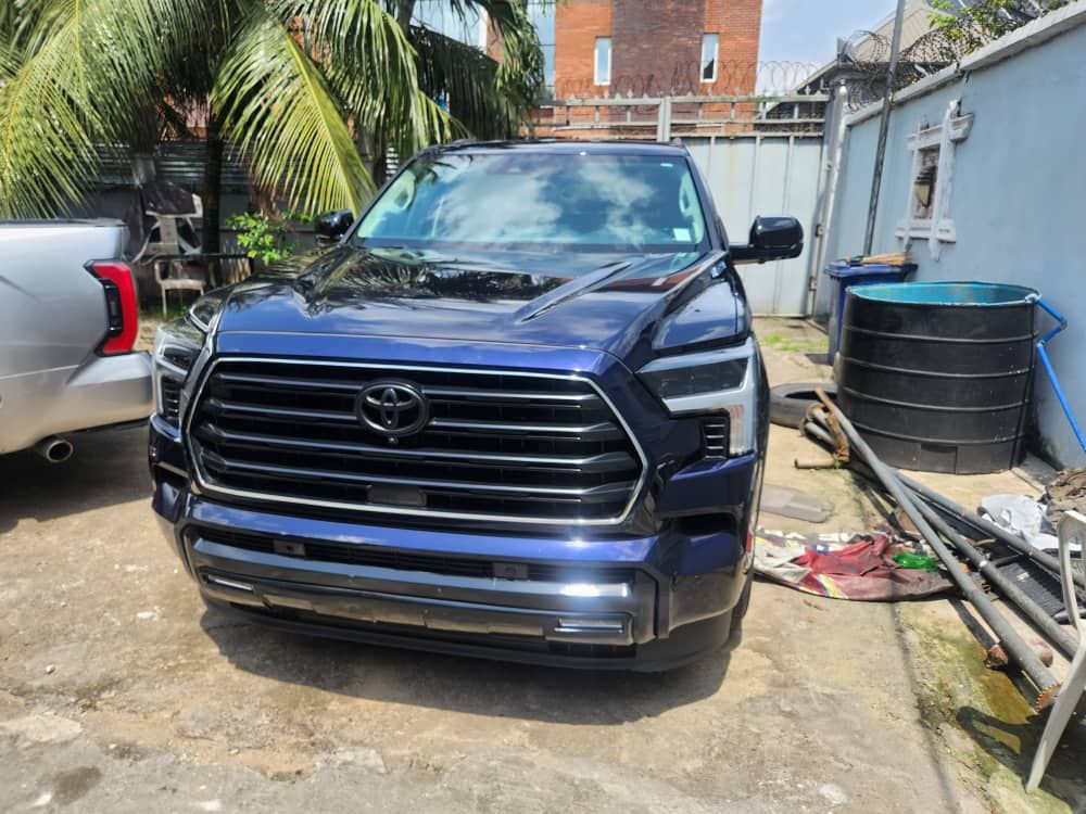 Vehicle - Image 5