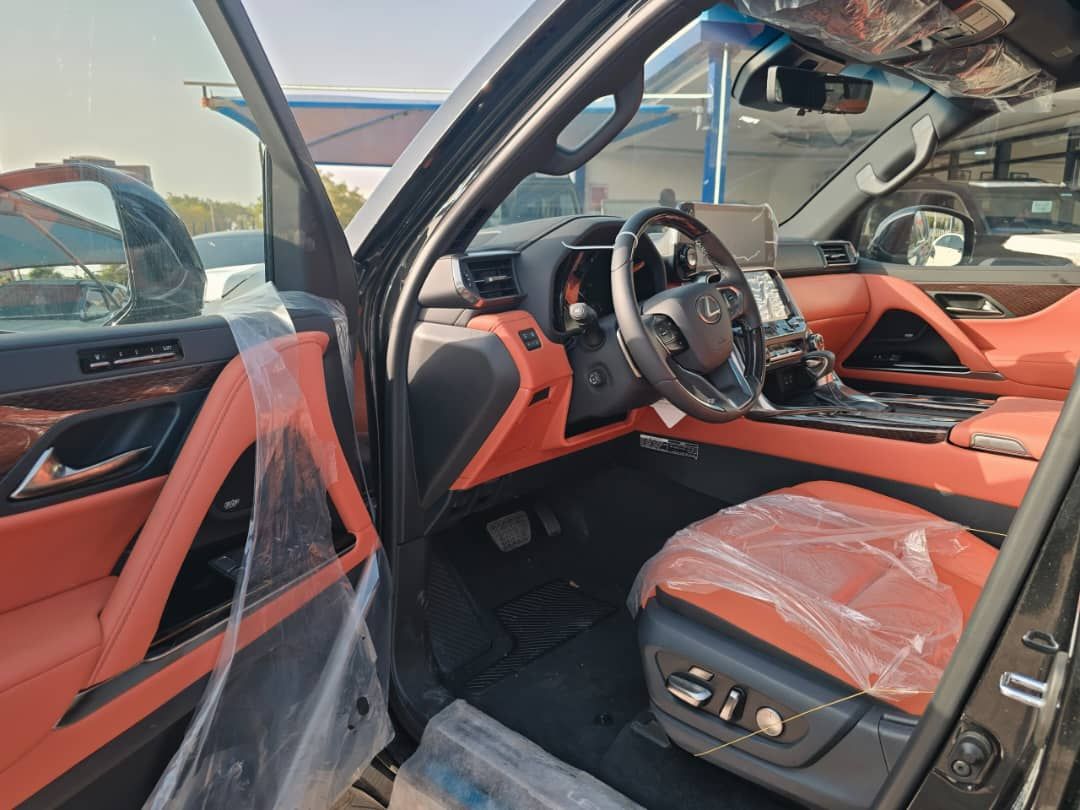 Vehicle - Image 9