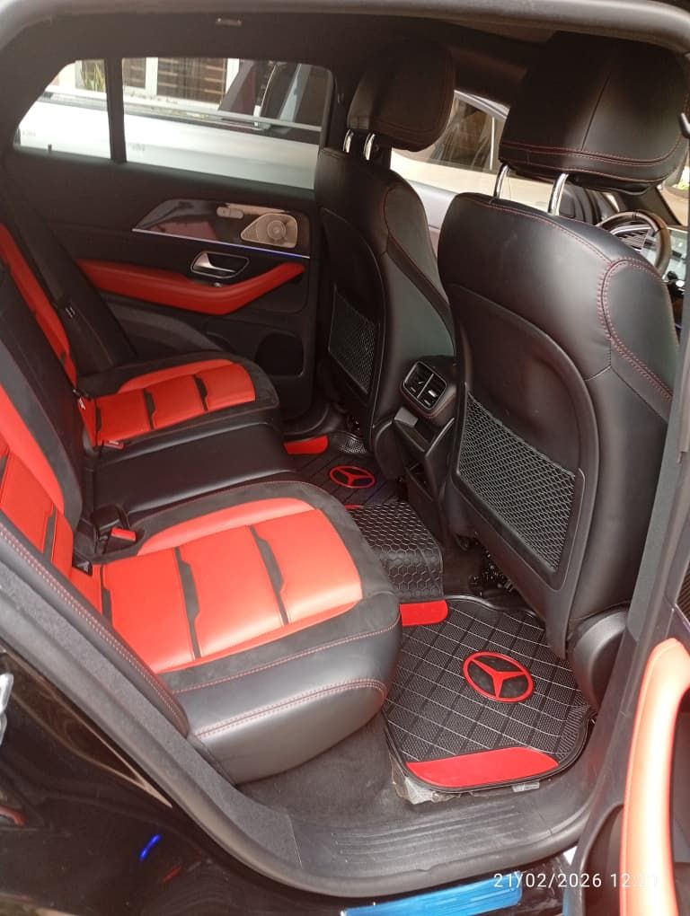 Vehicle - Image 4