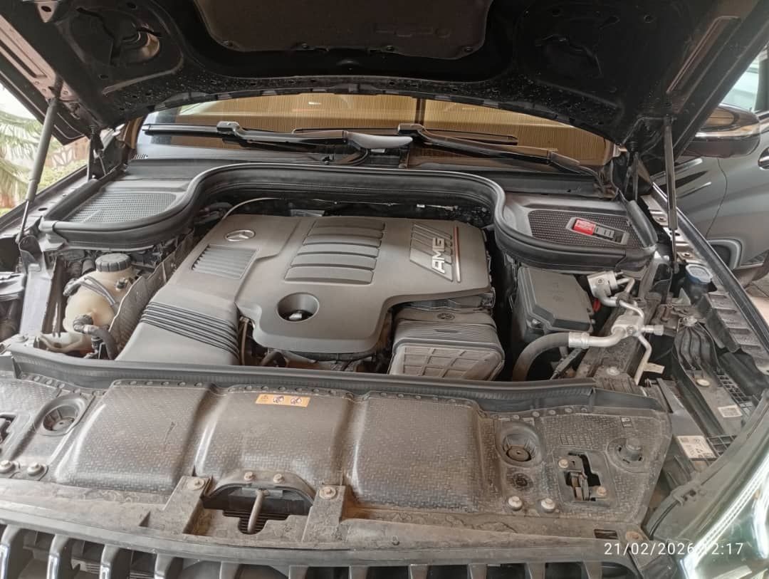 Vehicle - Image 6