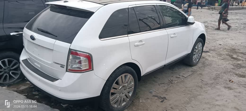 Vehicle - Image 3