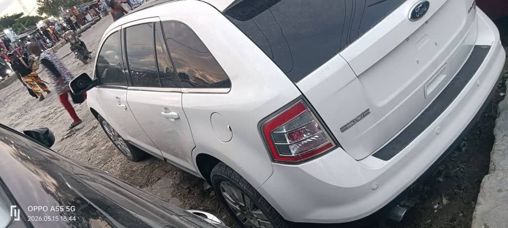 Vehicle - Image 4
