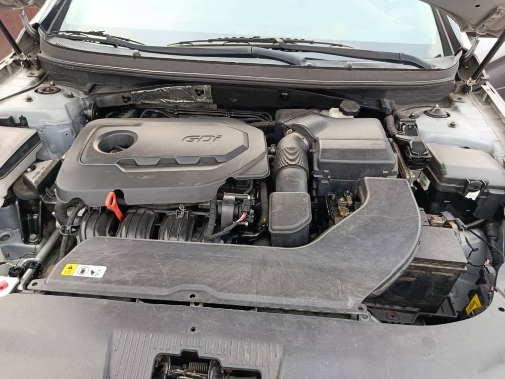 Vehicle - Image 15