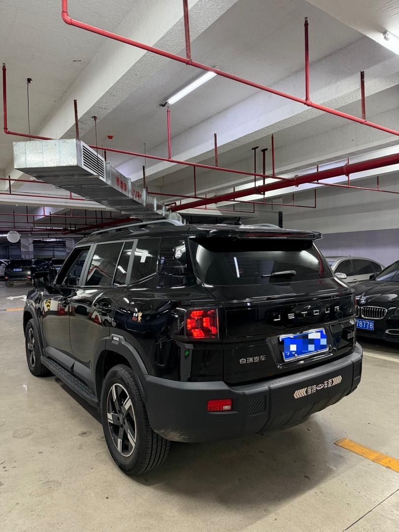Vehicle - Image 6