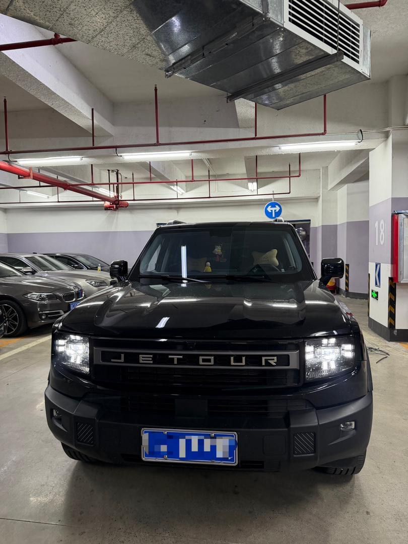 Vehicle - Image 8