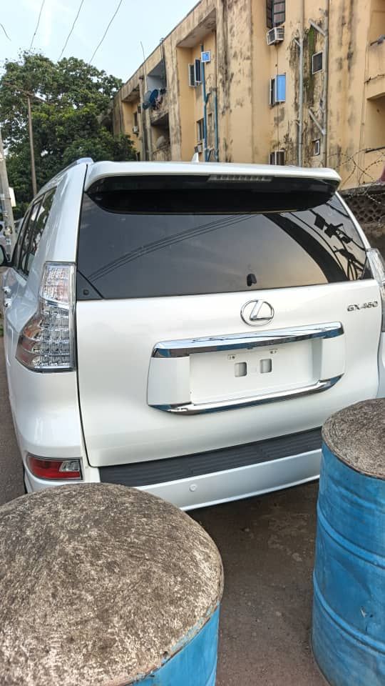 Vehicle - Image 13